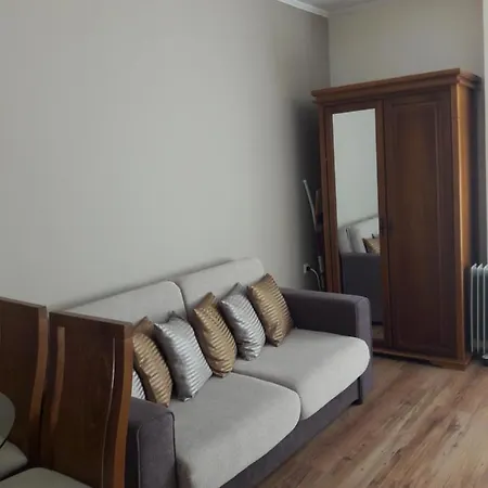 Апартаменти Cedar Self Catering Бансько