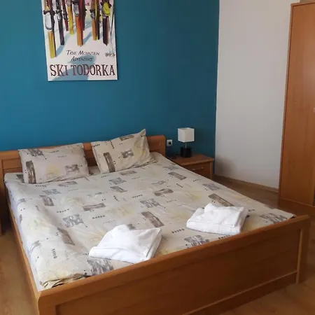 Cedar Self Catering Апартаменти *